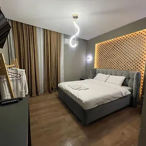 Grand Jnk Boutique Hotel