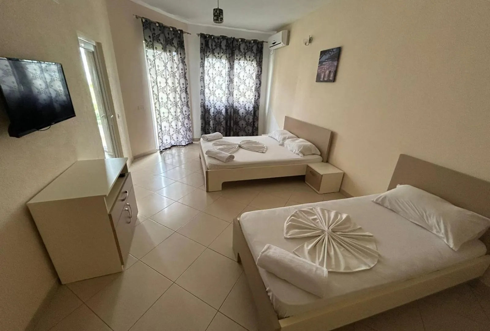 Hotel Comfort Shengjin 0*,  Albania