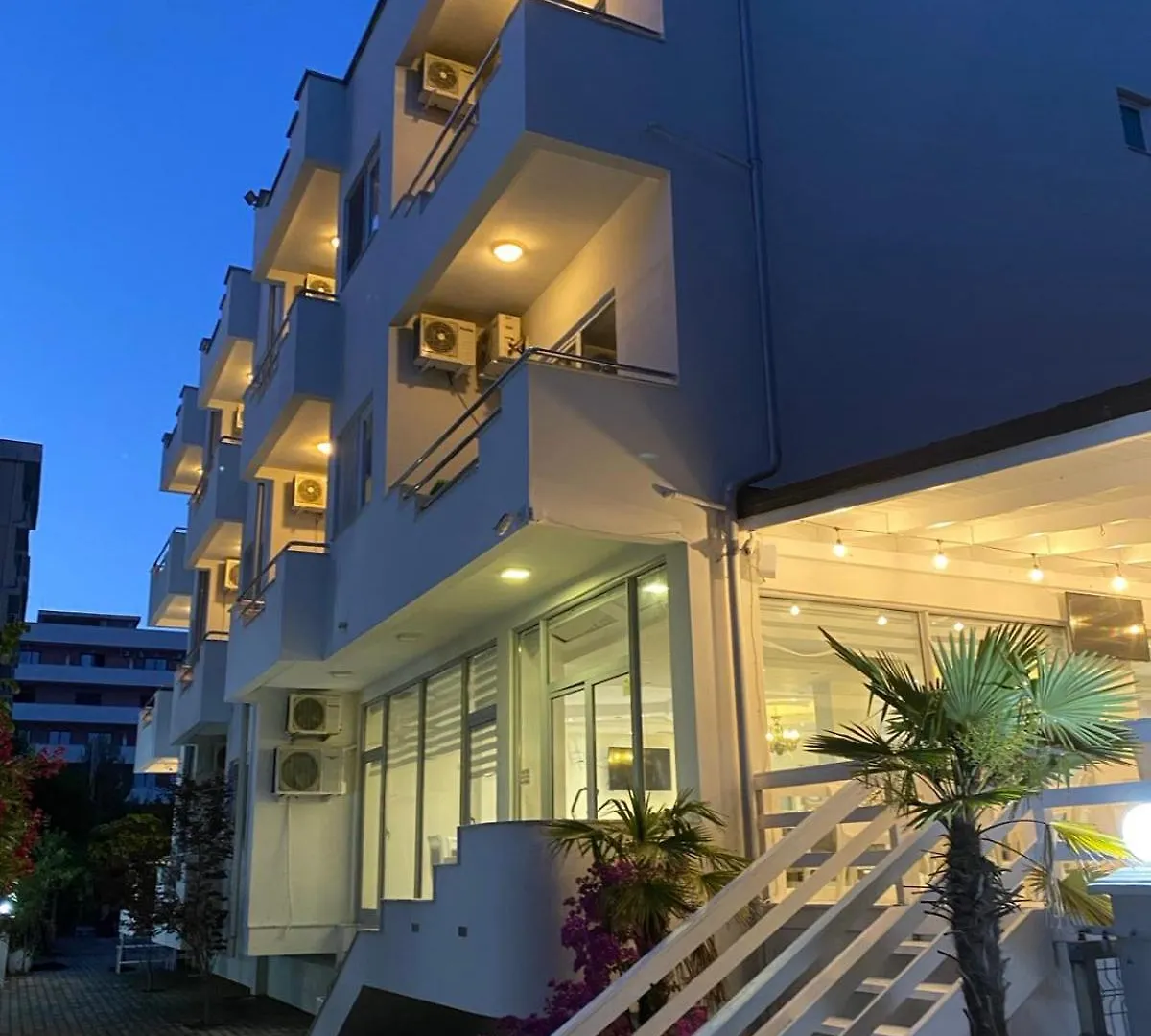 Hotel Comfort Shengjin
